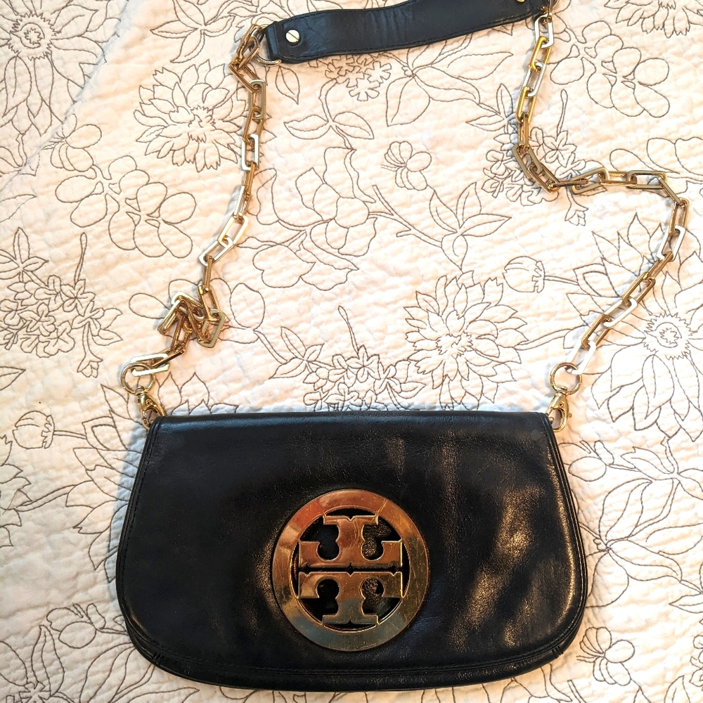 Tory Burch Amanda Crossbody Leather clutch
